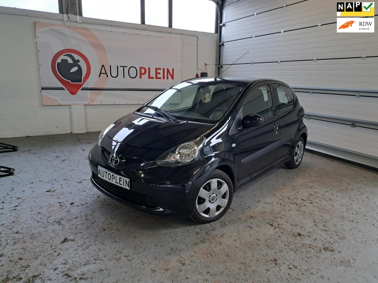 Toyota Aygo - 1.0-12V + - AutoWereld.nl