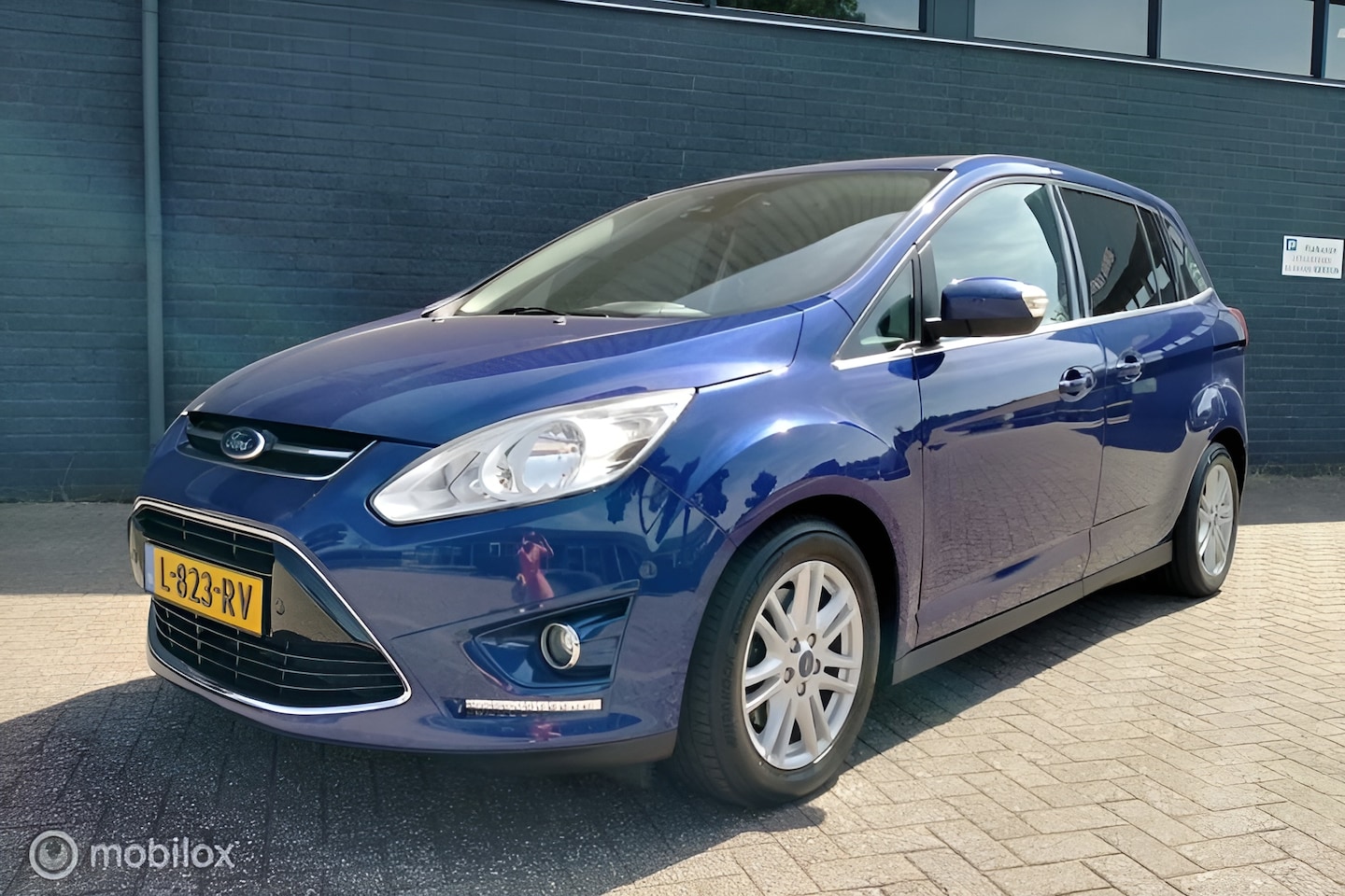 Ford Grand C-Max - 1.0 Titanium 7p. - AutoWereld.nl