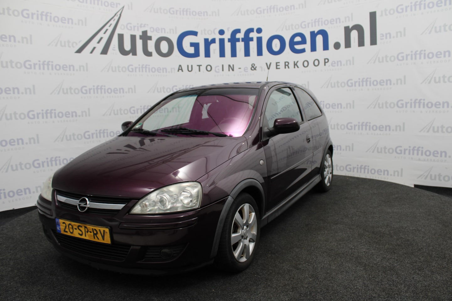 Opel Corsa - 1.4-16V Silverline nette hatchback - AutoWereld.nl