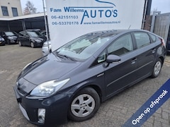 Toyota Prius - 1.8 Solar roof Navi Camera HuD