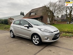 Ford Fiesta - 1.4 Titanium|AUTOMAAT|ISOFIX|BLUETOOTH|LM-WIELEN|SENSOREN|AIRCO|ONDERHOUDEN|BOEKJES|2 KEYS