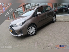 Toyota Yaris - 1.3 VVT-i Aspiration Bi-Tone Airco Cruise cont