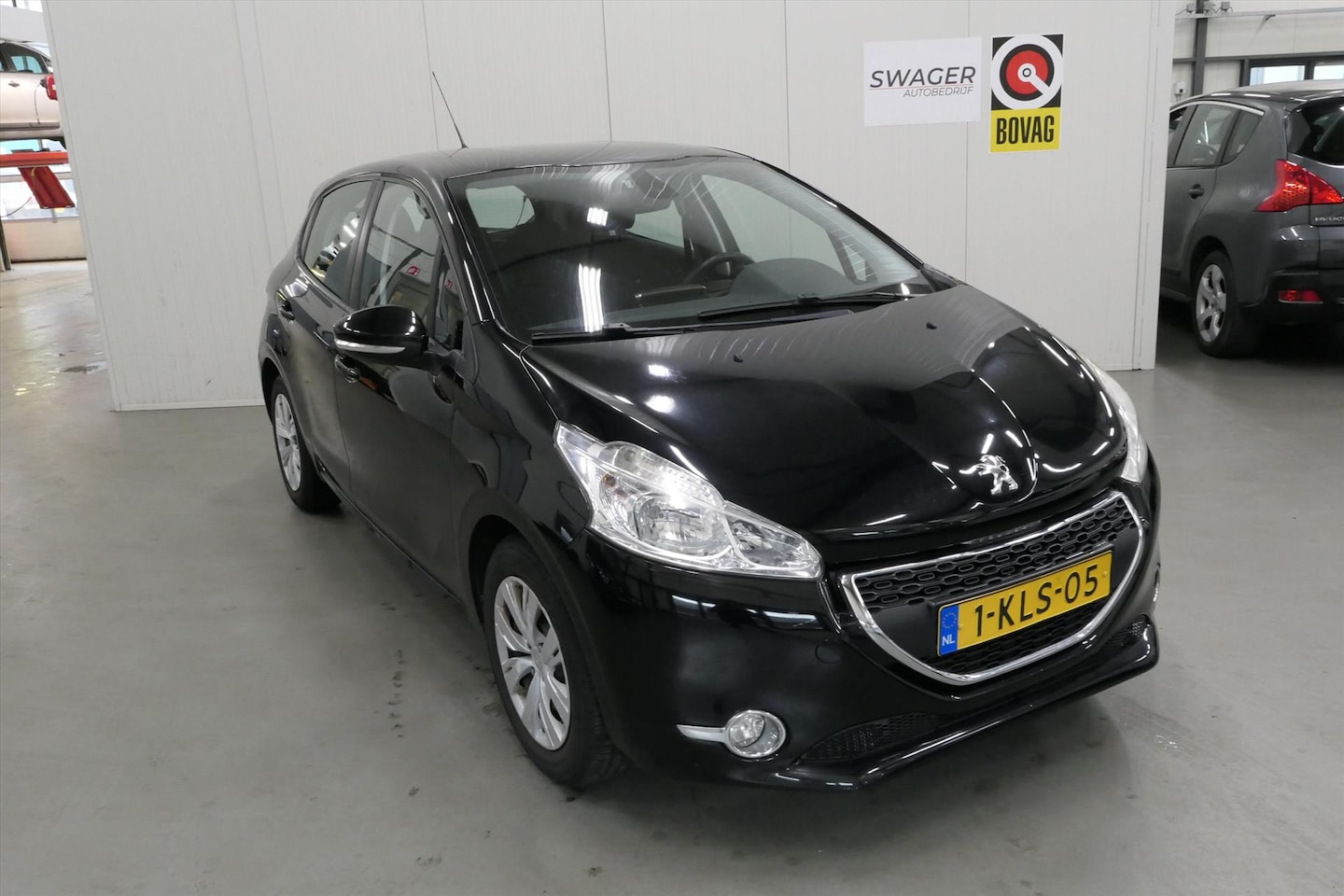 Peugeot 208 - 1.2 VTi 82PK 5D Envy - AutoWereld.nl