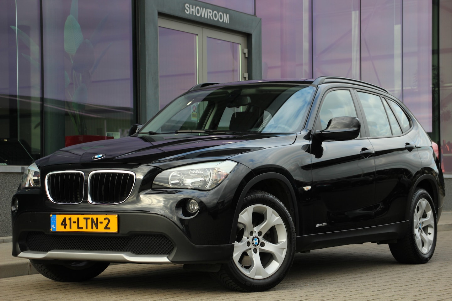 BMW X1 - sDrive18i Executive | NAVI | CRUISE | TREKHAAK - AutoWereld.nl