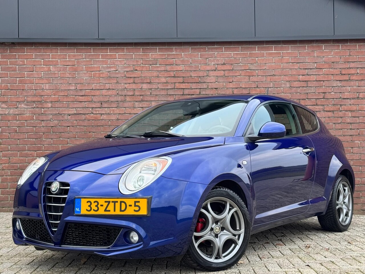 Alfa Romeo MiTo - 0.9 TWINAIR DISTINCTIVE | NL-AUTO! | LEDER! - AutoWereld.nl