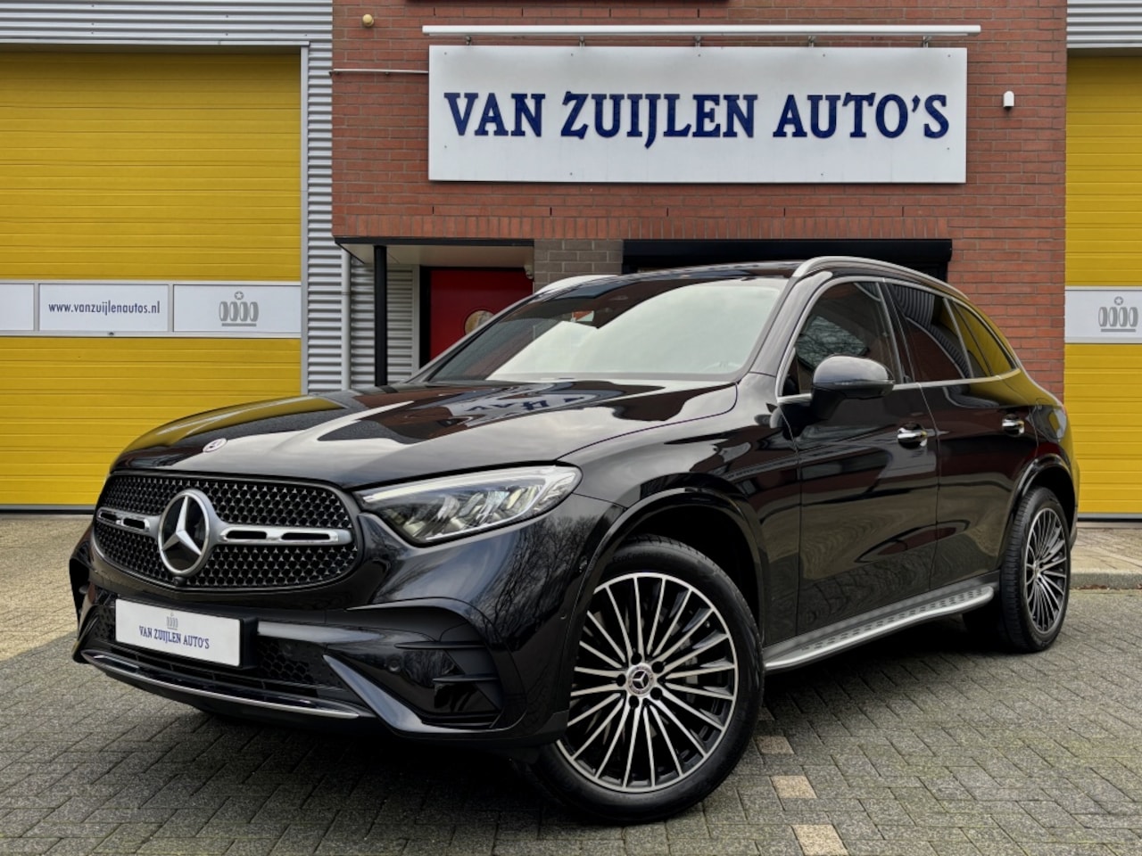 Mercedes-Benz GLC-klasse - 300e 4M AMG Aut Panorama Trekhaak 20" Distronic BTW - AutoWereld.nl