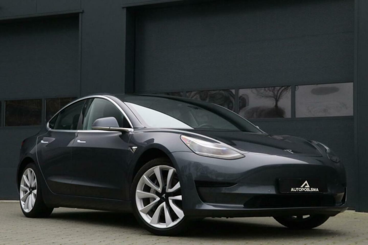 Tesla Model 3 - Standard RWD Plus 60 kWh Panodak Leder 360Camera 19'Inch Velgen Autopilot 139000KM BJ2019 - AutoWereld.nl