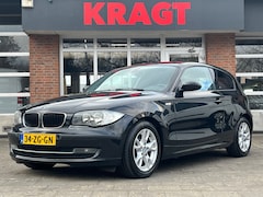 BMW 1-serie - Business Line 116i 122 pk - 3drs - navi - climate - lichtmetaal