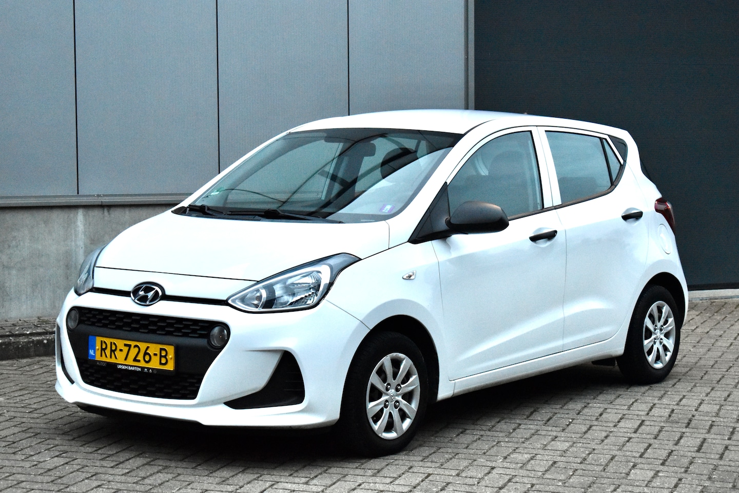 Hyundai i10 - 1.0i i-Drive 85000KM NAP 1e eigenaar btw-auto - AutoWereld.nl