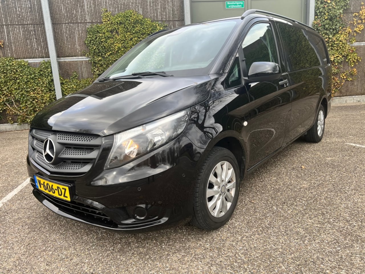 Mercedes-Benz Vito - 114 CDI Lang AUTOMAAT | DUBBELCABINE - AutoWereld.nl