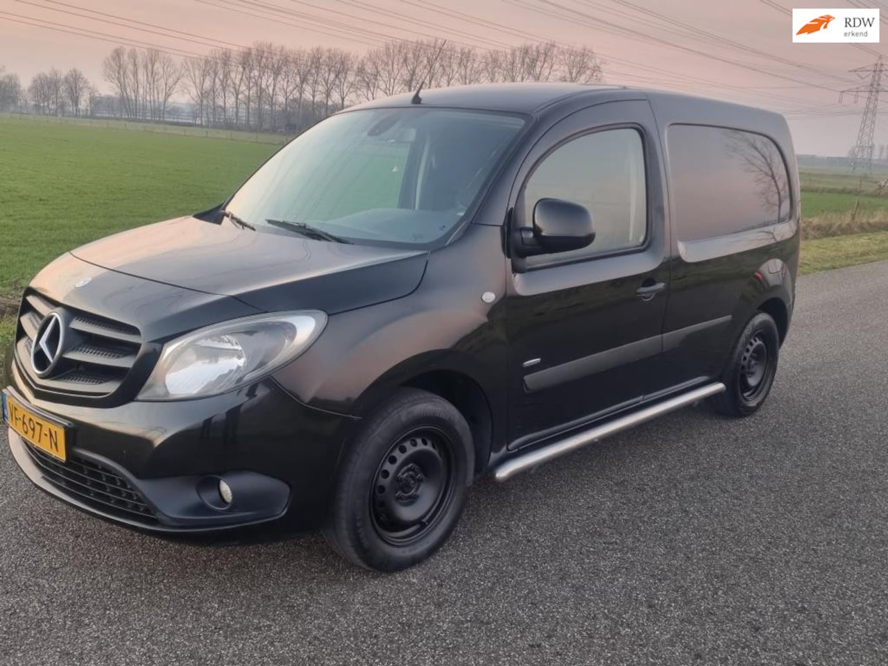 Mercedes-Benz Citan - 109 CDI BlueEFFICIENCY Airco.euro 5!! Lichte schade - AutoWereld.nl