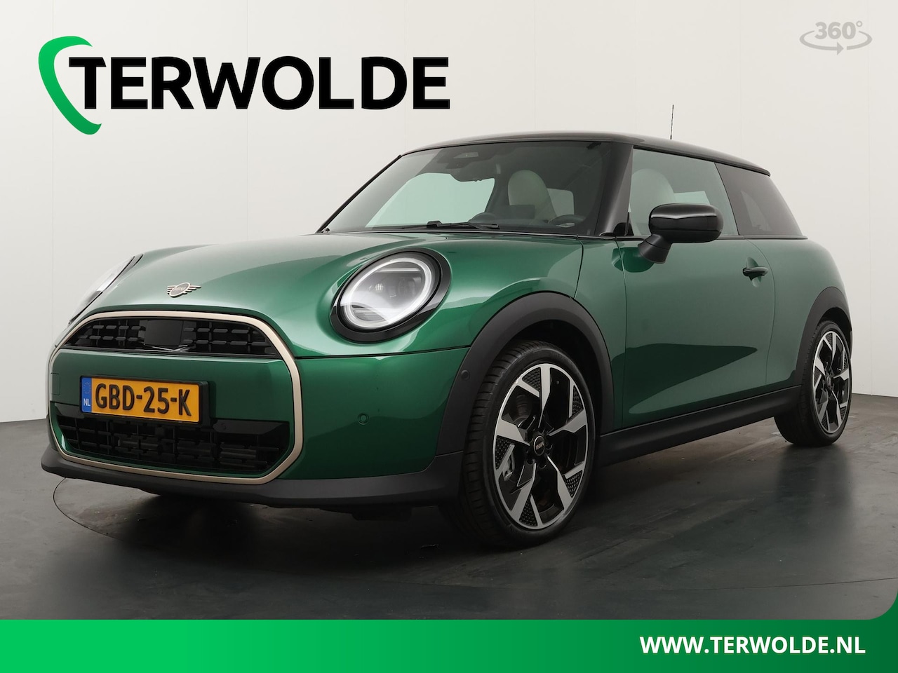 MINI Cooper - Mini 1.5 C Favoured S Mini Mini 1.5 Cooper C Favoured - AutoWereld.nl