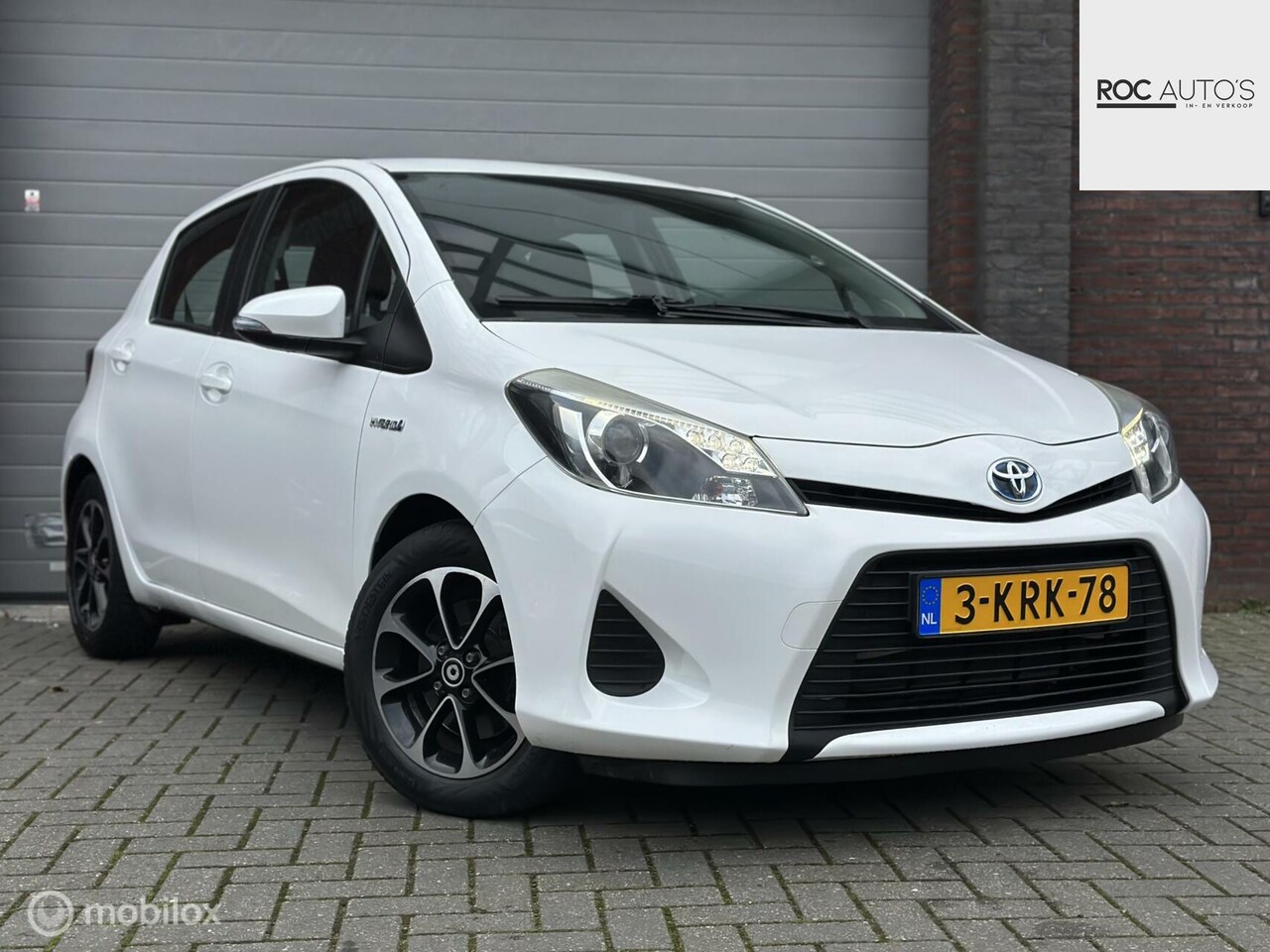 Toyota Yaris - 1.5 Full Hybrid Aspiration | Airco | Navigatie - AutoWereld.nl