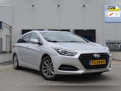 Hyundai i40 Wagon - 1.7 CRDi hp i-Catcher Premium AUTOMAAT EU6