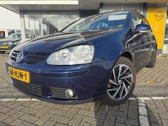 Volkswagen Golf - 1.6 United | Sport | Navi | Climate | Stoelverw | Trekhaak | PDC |