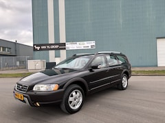 Volvo XC70 - 2.5 T Momentum 4X4 Automaat 210 PK. Unieke auto Ga je niet meer vinden in deze staat Tweed