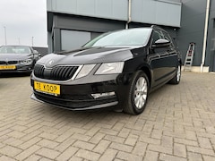 Skoda Octavia Combi - 1.0 TSi Business Navi. stoelverwarming