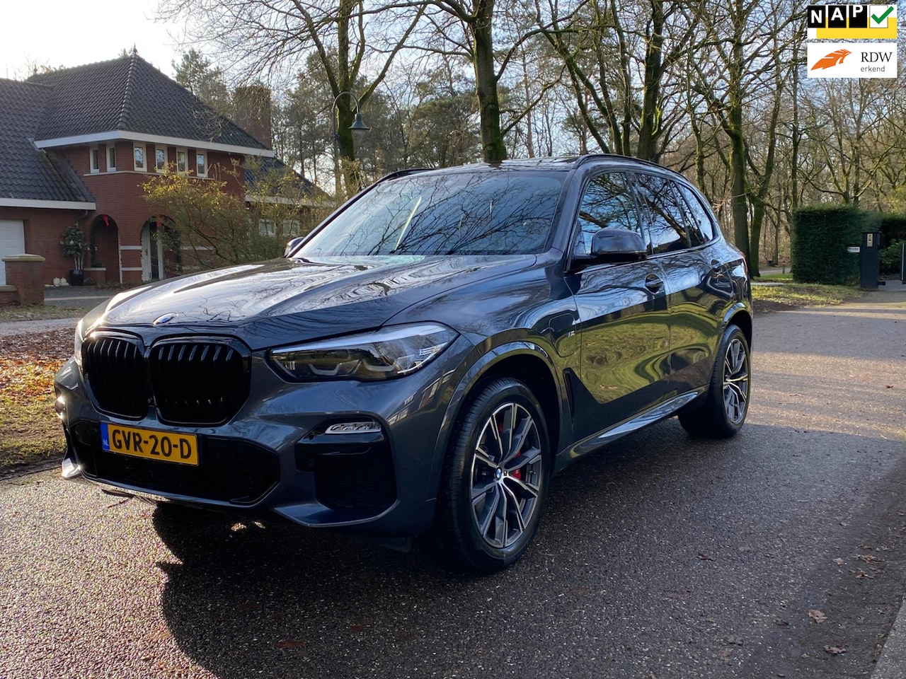 BMW X5 - XDrive45e High Exe M-Sport 394PK Pano Shadow 1E Eig Dealer OH - AutoWereld.nl