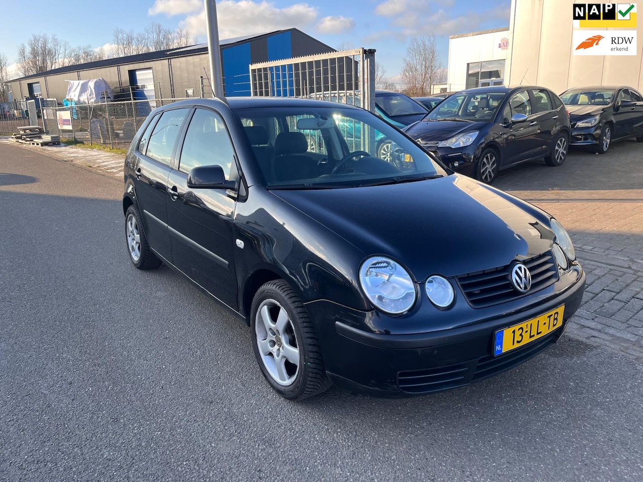 Volkswagen Polo - 1.4-16V Comfortline 1.4-16V Comfortline - AutoWereld.nl