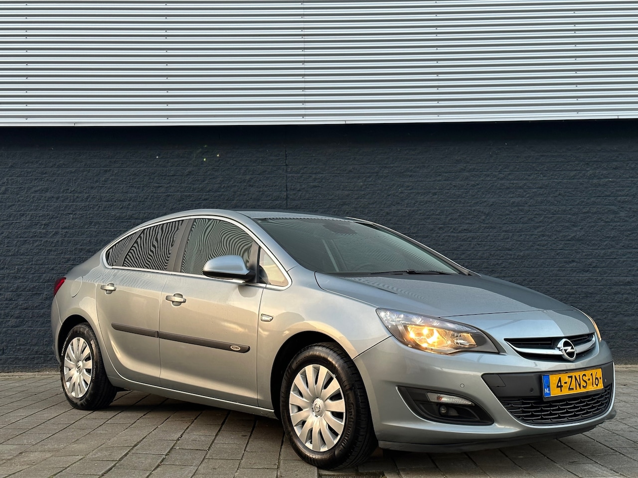 Opel Astra - 1.4 Turbo Design Edition 1ste Eigenaar/NAP/Automaat/Dealer onderhouden - AutoWereld.nl