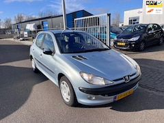 Peugeot 206 - 1.4 Gentry