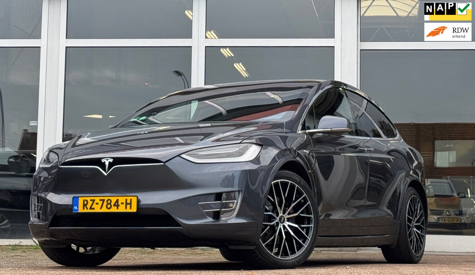 Tesla Model X - 100D-Autopilot 2.5 Mooi! SOH91%-Trekhaak-Alle sierlijsten in de kleur - AutoWereld.nl