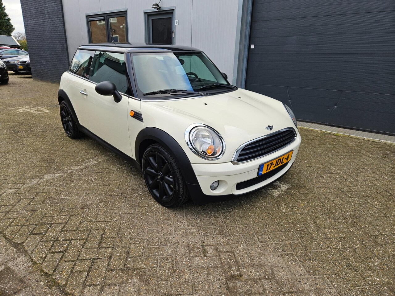 MINI One - Mini 1.4 Anniversary Airco/ Cruise - AutoWereld.nl