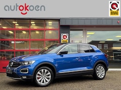 Volkswagen T-Roc - 1.5 TSI Sport *AUTOMAAT/TREKHAAK/NAVI/ACC