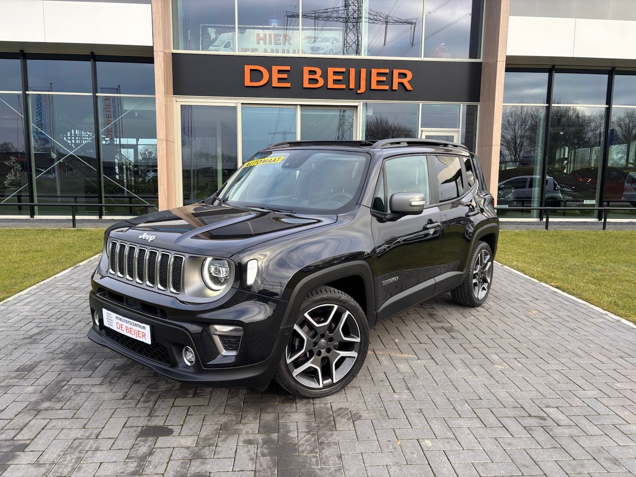 Jeep Renegade - 1.3T LIMITED 150pk Automaat Pano dak I Kenwood audio - AutoWereld.nl