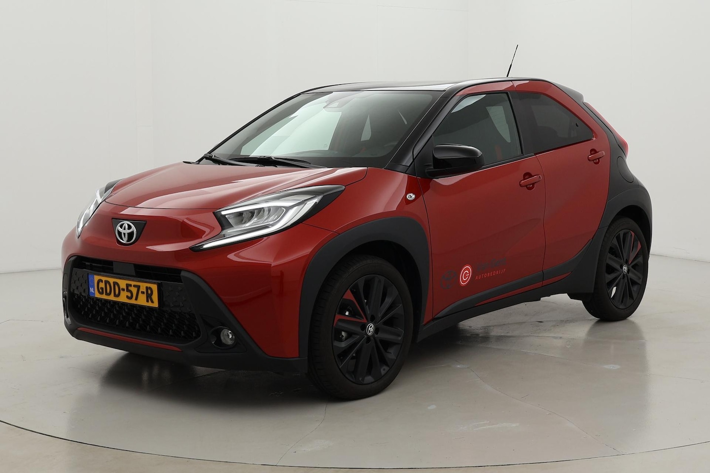 Toyota Aygo X - 1.0 VVT-i MT Pulse | Apple Carplay / Android Auto | 18 inch - AutoWereld.nl