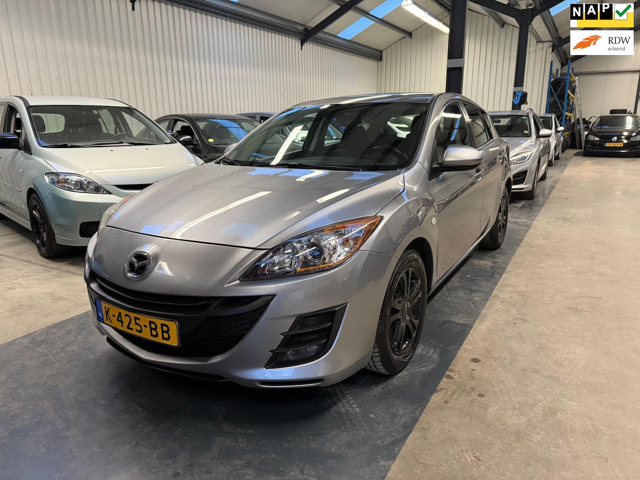 Mazda 3 - 2.0 DiSi Business Plus CLIMA/NAP/APK - AutoWereld.nl