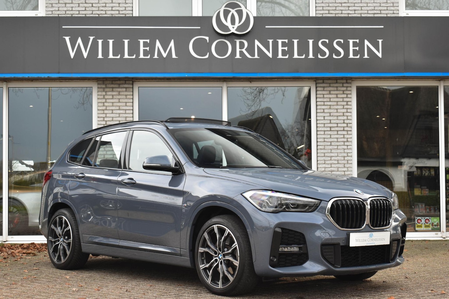 BMW X1 - xDrive25e High Exe M-Sport Pano HUD Leder Camera S BMW X1 xDrive25e eDrive Edition - AutoWereld.nl