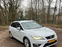 Seat Leon ST - 1.4 TSI FR Business NIEUWE APK EROP Trekhaak, cruisecontrol, navigatie, climate control