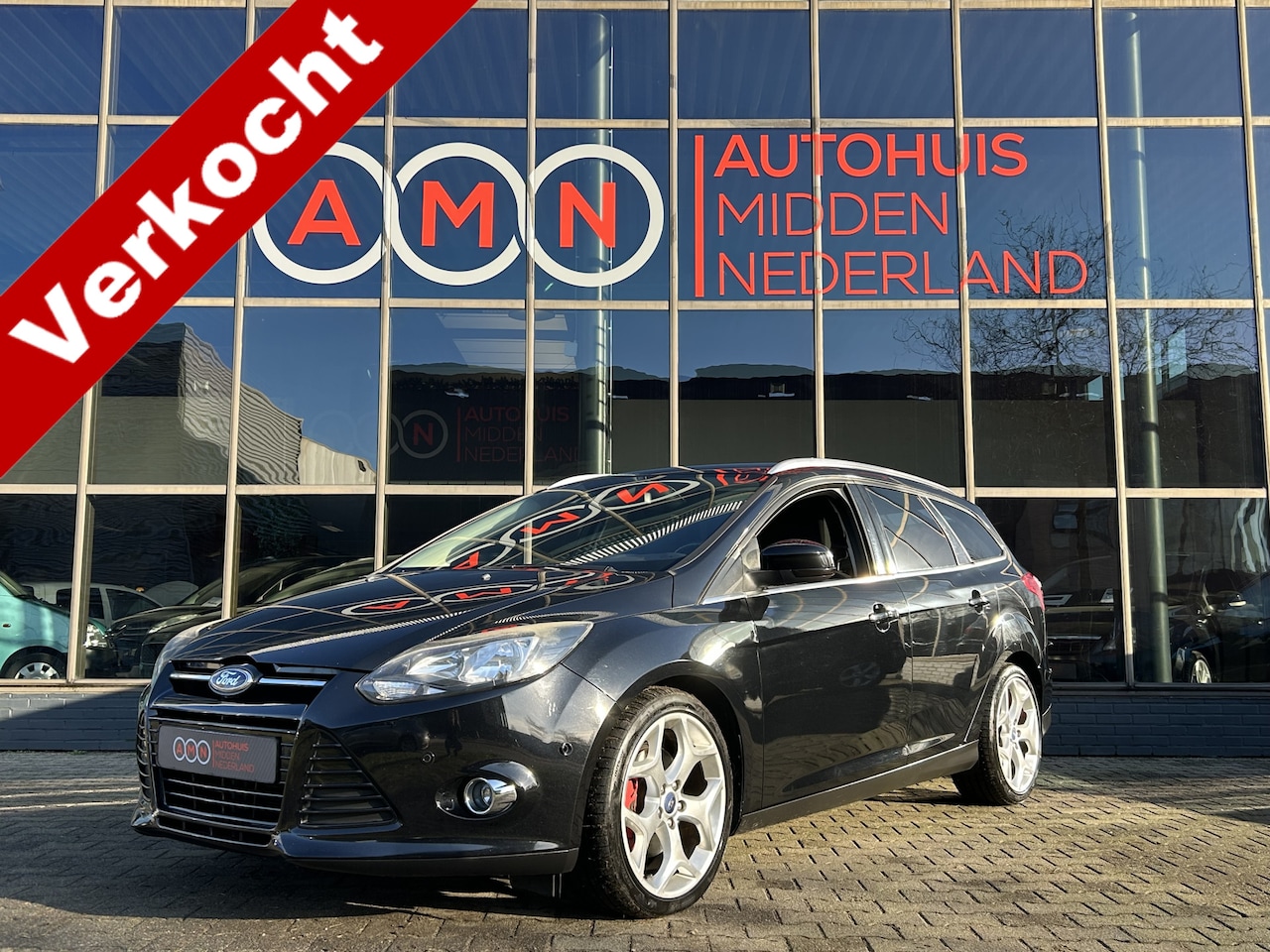 Ford Focus - 1.6 EcoBoost Titanium Cruisectr,Navi,PDCv/a,Achteruitrijcamera - AutoWereld.nl