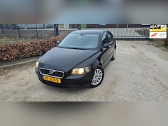 Volvo S40 - 2.4 Momentum AUTOMAAT CLIMA KOOPJE