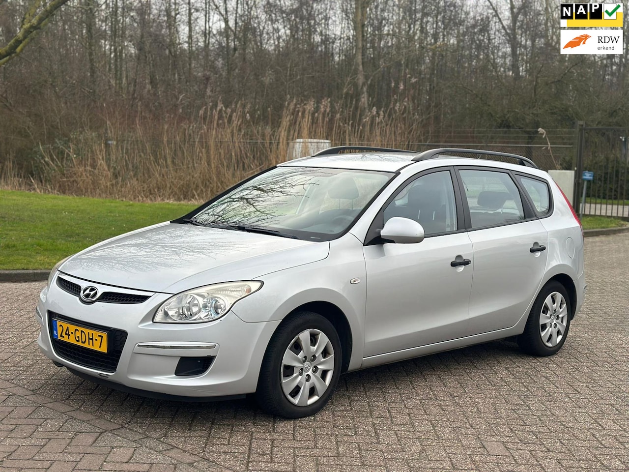 Hyundai i30 CW - 1.6i Active Cool/APK TOT 20-03-2026 - AutoWereld.nl