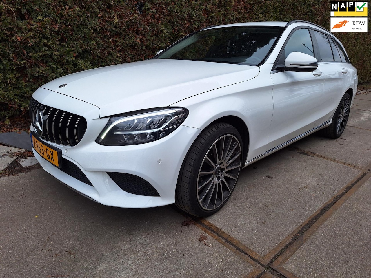 Mercedes-Benz C-klasse Estate - 180 d Business Solution AMG Plus Upgrade Edition 180 d Business Solution AMG Plus Upgrade Edition - AutoWereld.nl