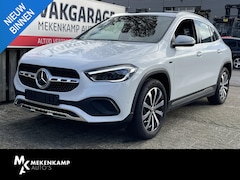 Mercedes-Benz GLA-Klasse - 250 e Progressive 19"/Trekhaak/Matrix LED/Leder/Dodehoek/Apdatieve cruise/Camera/Elektrisc