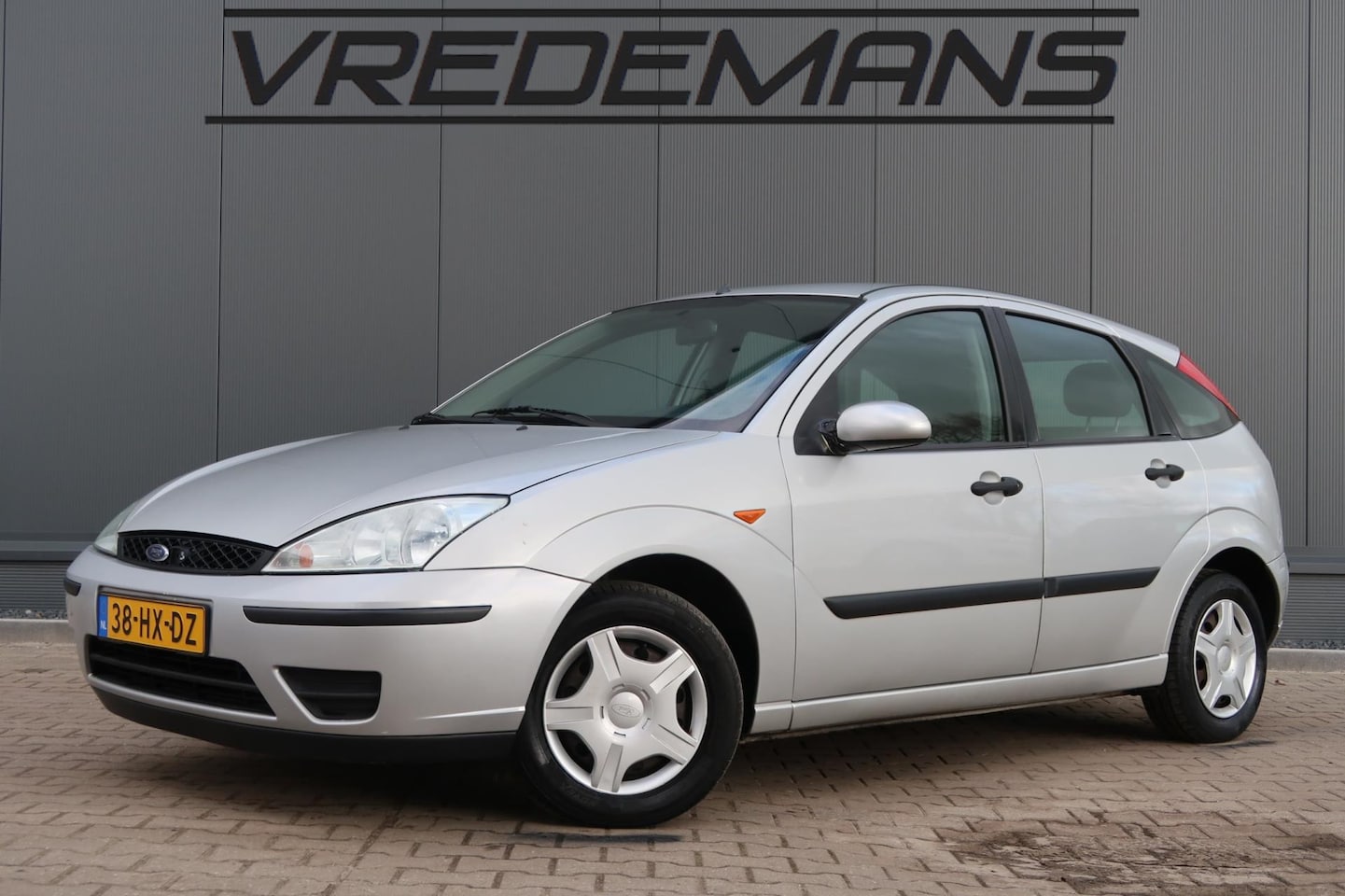 Ford Focus - 1.4-16V Cool Edition 1.4-16V Cool Edition - AutoWereld.nl