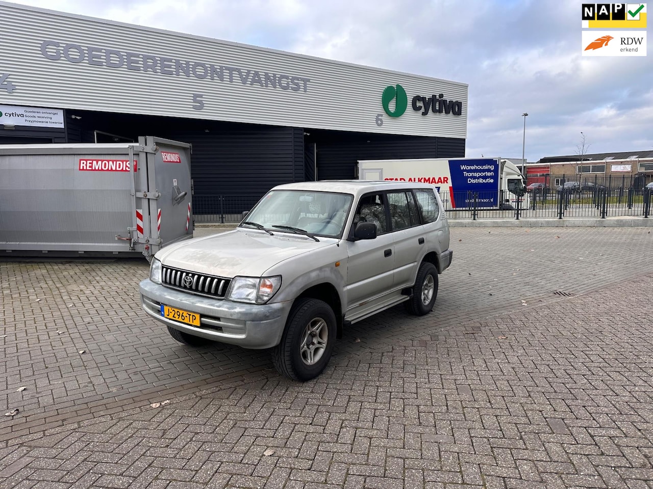 Toyota Land Cruiser 90 - 3.0 TD Airco.Airco.4X4.7Persoons.Handgeschakeld.Manual - AutoWereld.nl