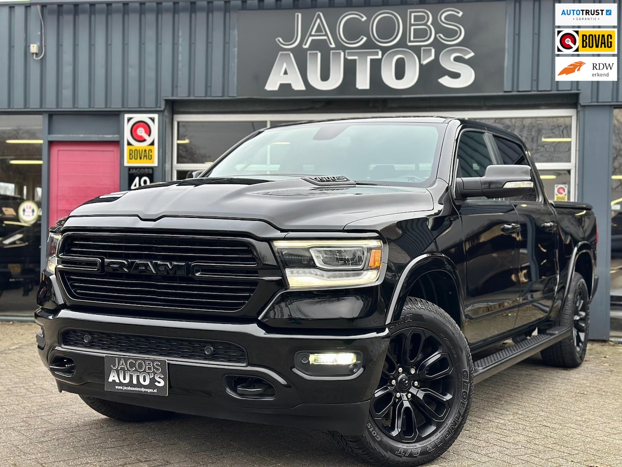 Dodge Ram 1500 - 5.7 V8 4x4 Crew Cab Laramie Sport - AutoWereld.nl