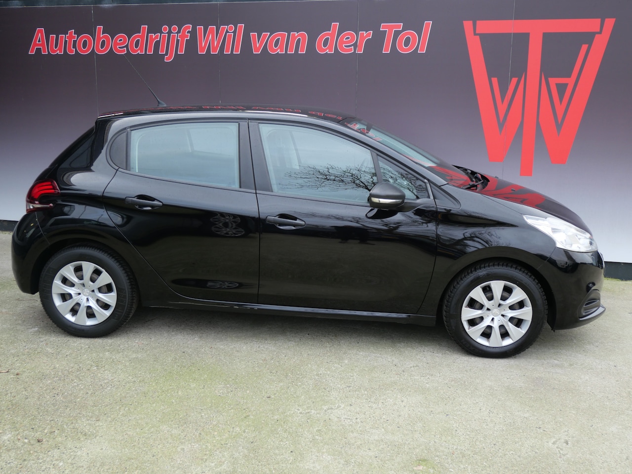 Peugeot 208 - 1.0 PureTech ACCESS | 5-DRS | AIRCO | CRUISE | NAVI | NL-AUTO | NIEUWE APK!! - AutoWereld.nl