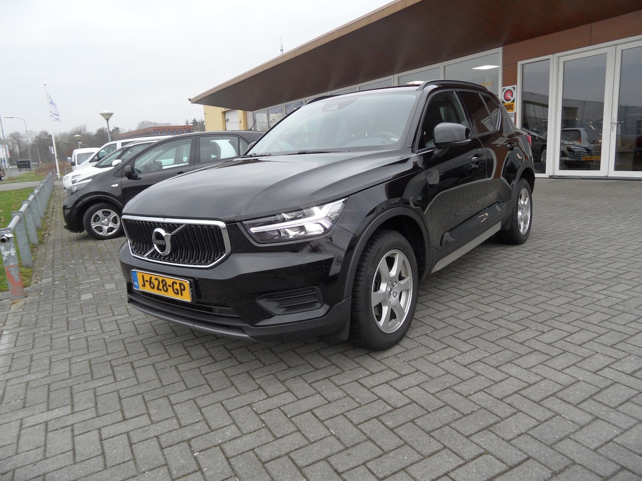 Volvo XC40 - 1.5 T3 Momentum 1.5 T3 Momentum - AutoWereld.nl