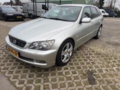 Lexus IS SportCross - 300 Sport