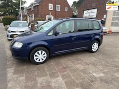 Volkswagen Touran - 1.6-16V FSI Optive I