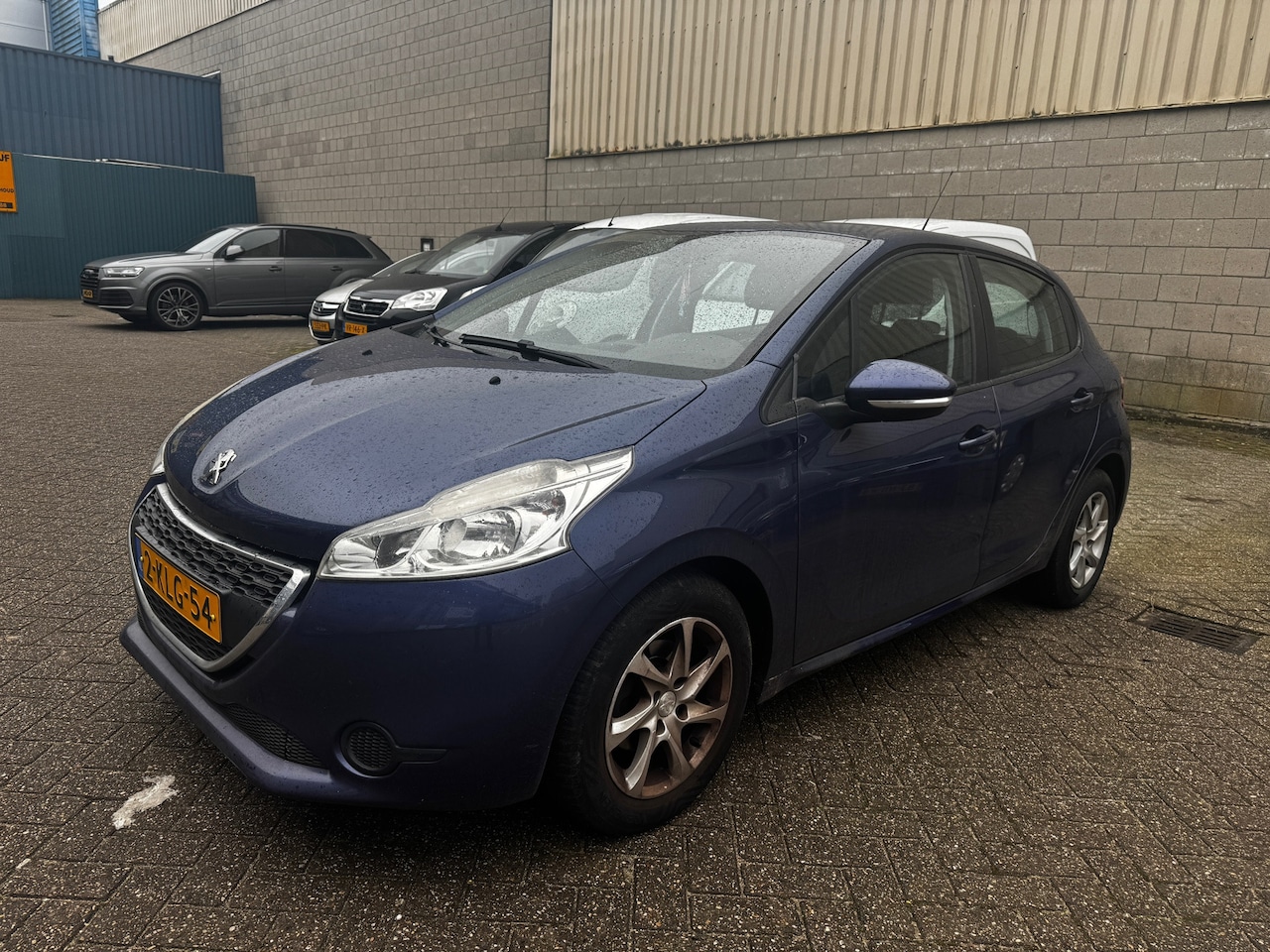 Peugeot 208 - 1.2 VTi Active 5DRS Handel/Export - AutoWereld.nl