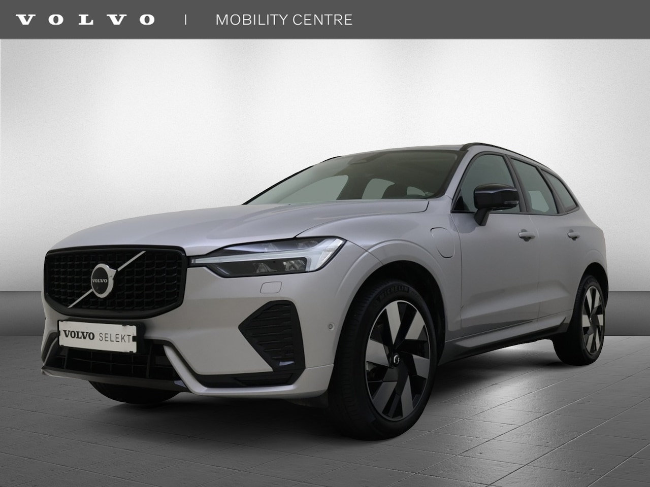 Volvo XC60 - T6 AWD Ultimate Dark | Trekhaak | 360° Camera | Panoramadak | - AutoWereld.nl