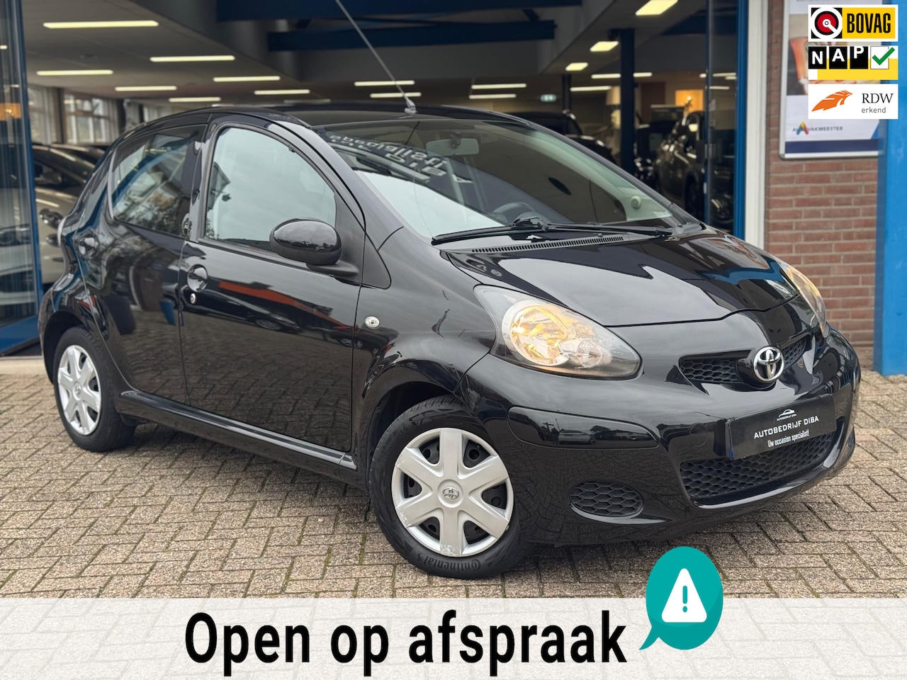 Toyota Aygo - 1.0-12V Comfort Navigator 2011 AUT AIRCO NAP! - AutoWereld.nl