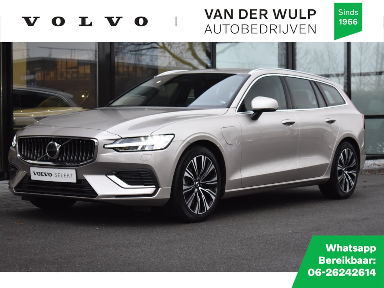 Volvo V60 - T6 350pk AWD Plus Bright | Lighting | Trekhaak | Climate | Drive - AutoWereld.nl