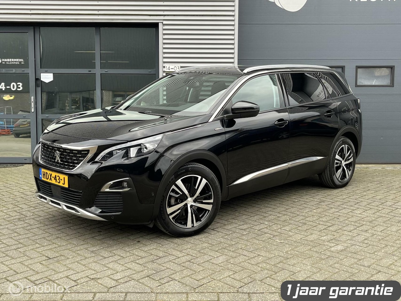 Peugeot 5008 - 1.2 Executive Automaat Panorama CarPlay Keyless - AutoWereld.nl